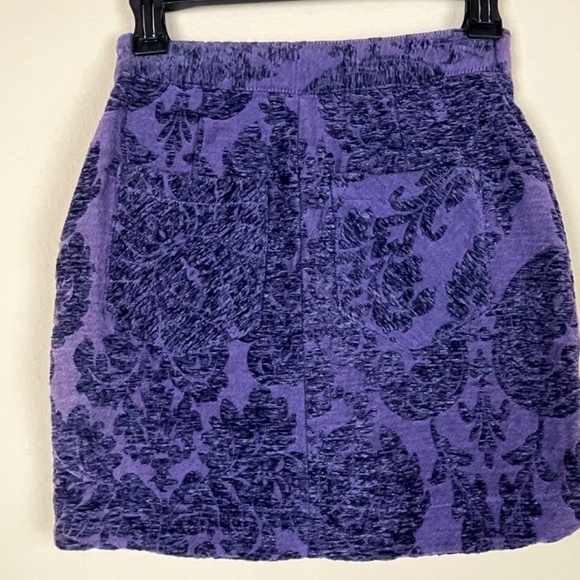 Urban Outfitters Purple Joan Textured Asymmetrical Mini Skirt; Size XS - Picture 2 of 5